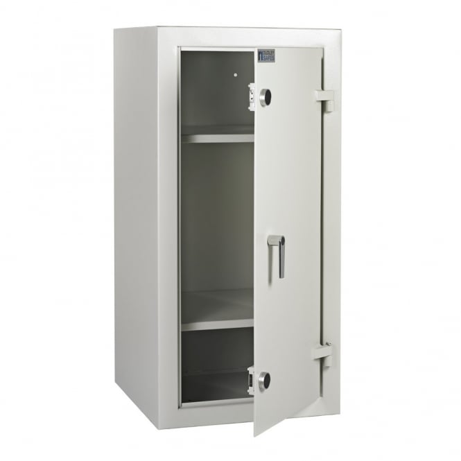 Dudley Safes Security Cabinet Size 3 secured dual key lock. Dudley Safes Security Cabinet Size 3 secured dual key lock.
