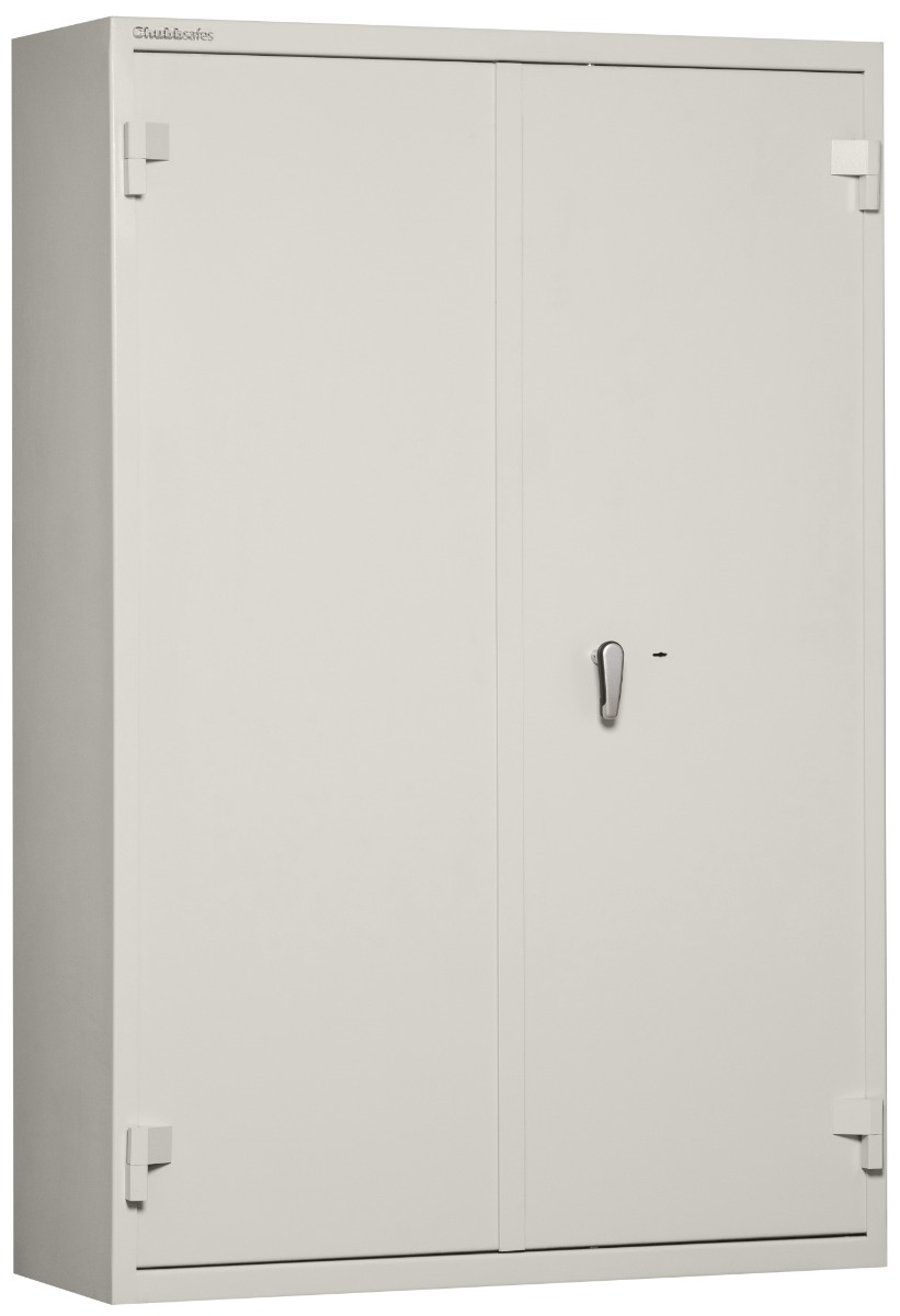 Chubbsafes ForceGuard M830 size 4 security cabinet secured key lock.